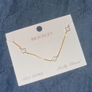 Lucky Charm Gold Clover Bracelet